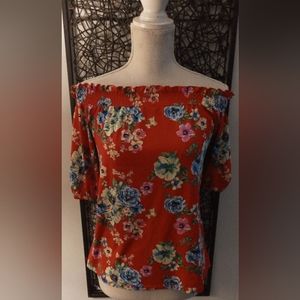 Off the shoulder TMG blouse